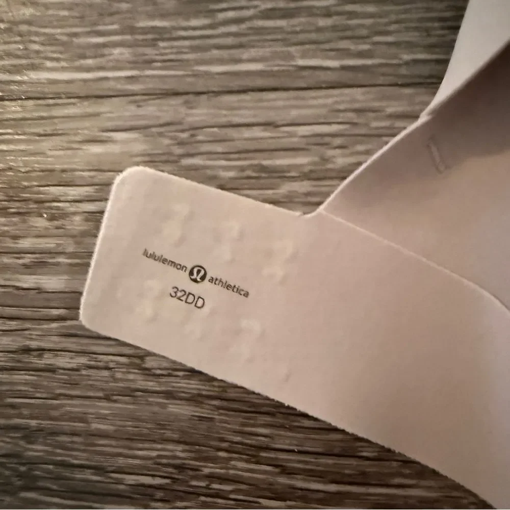 Lululemon Enlite Sports Bra